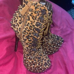 Cheeta print heel boots